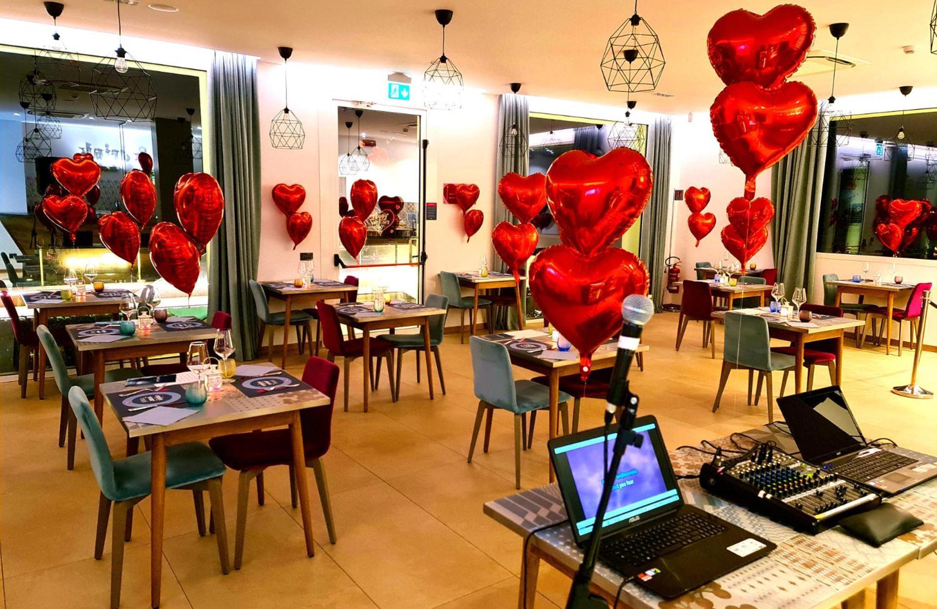 You & Me Beach Hotel Rimini Exterior photo