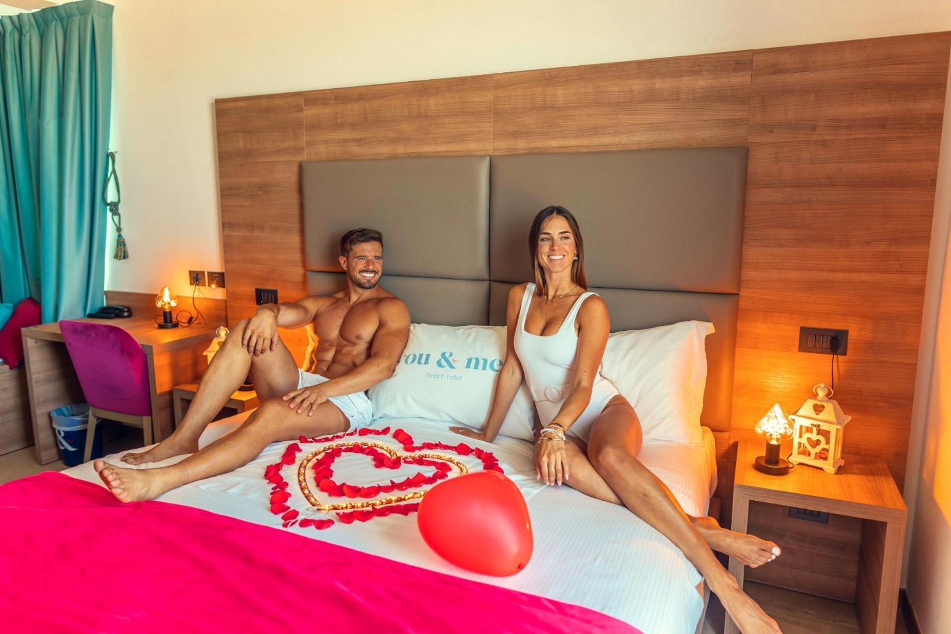 You & Me Beach Hotel Rimini Exterior photo